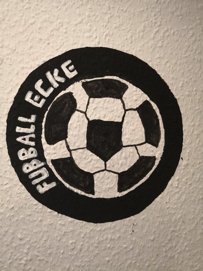 Fussball Ecke Niederneuendorf Buitenkant foto