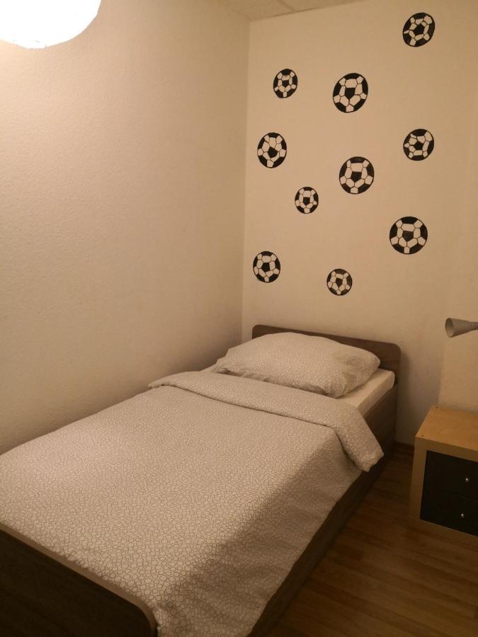 Fussball Ecke Niederneuendorf Kamer foto